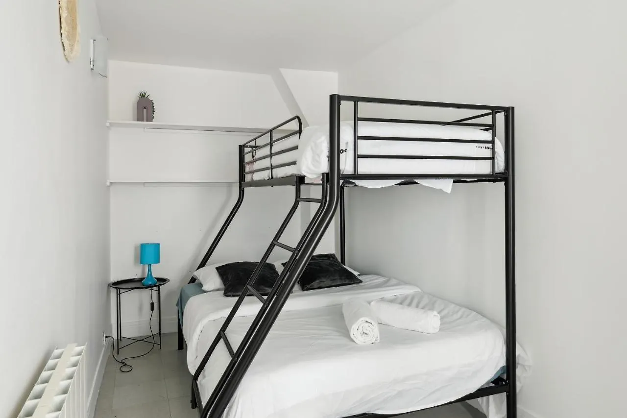 דירות Chic And Comfortable Apart In פריז צרפת